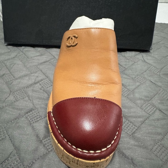 Chanel Clog - Picture 2 of 9